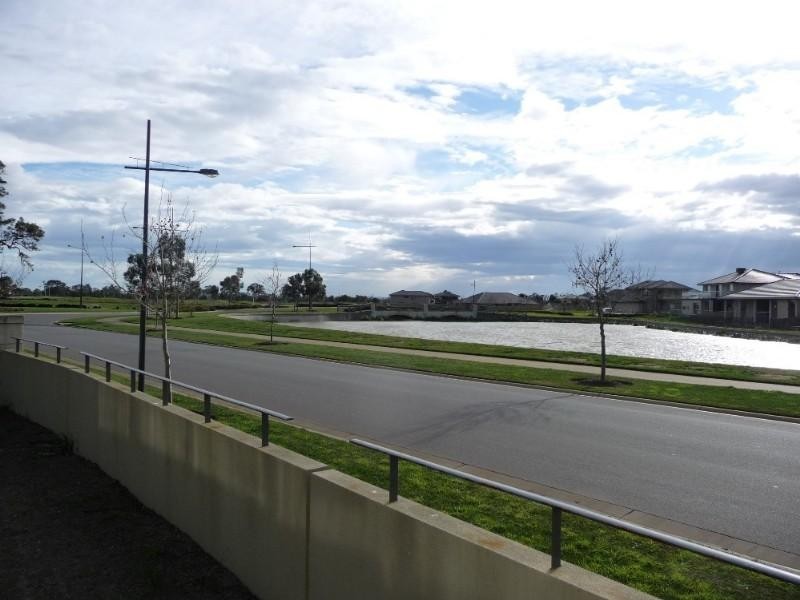 24 Mashie Terrace, Sandhurst VIC 3977