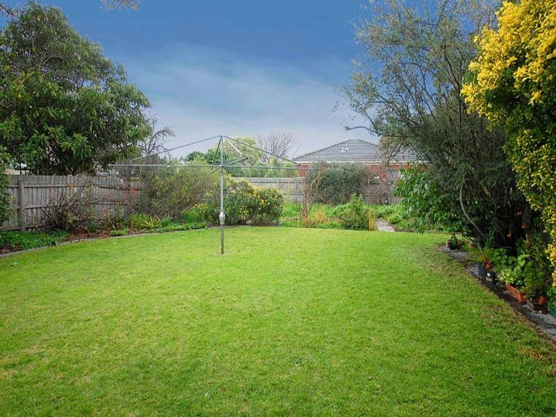15 Alleyne Avenue, Bonbeach VIC 3196