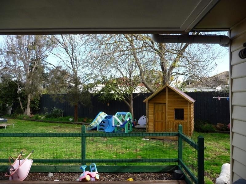 2 Warrawitur Court, Bonbeach VIC 3196