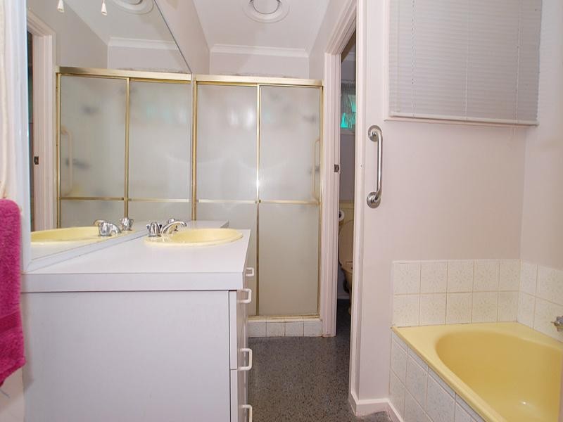 1/21 Woodbine Grove, Chelsea VIC 3196