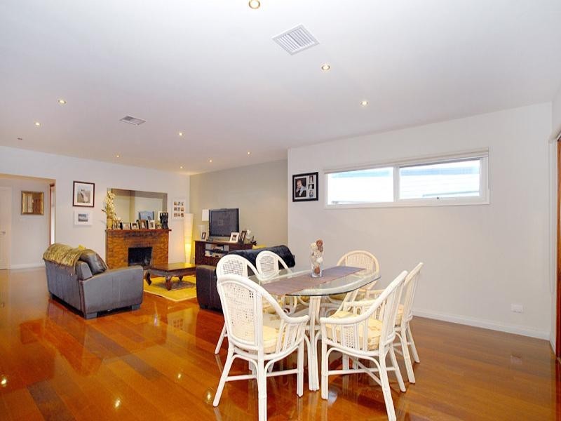 1/37 Ella Grove, Chelsea VIC 3196