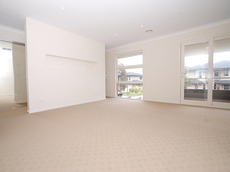 24 Mashie Terrace, Sandhurst VIC 3977