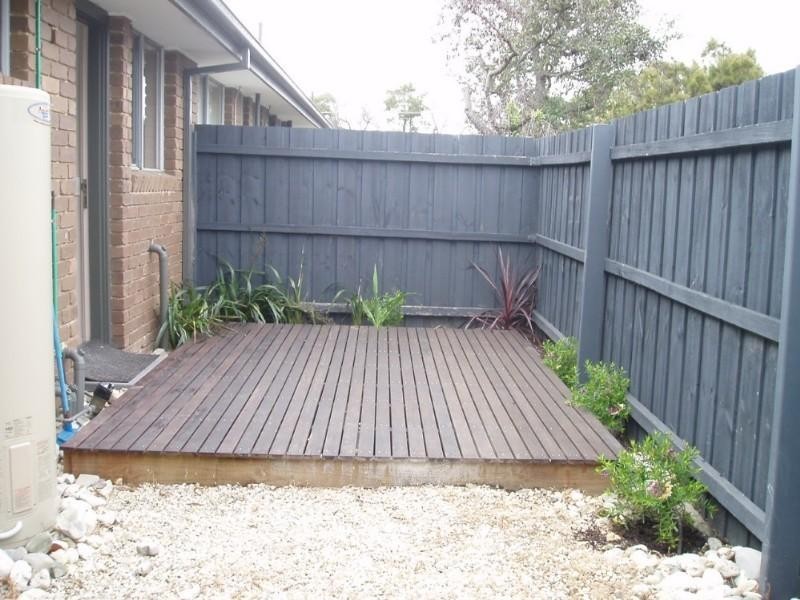 4/4 Buna Avenue, Seaford VIC 3198