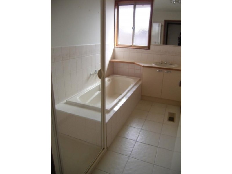 1a Mascot Avenue, Bonbeach VIC 3196