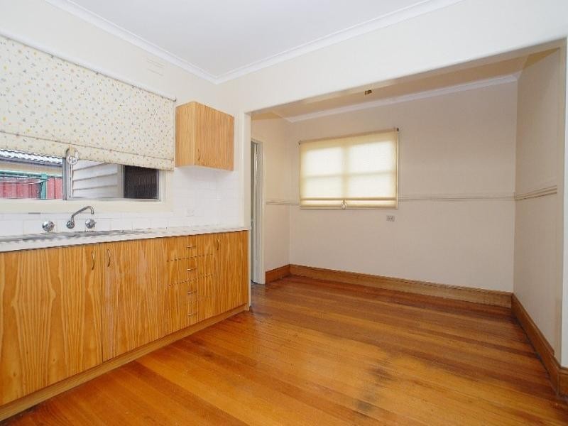 28 Bridges Avenue, Edithvale VIC 3196