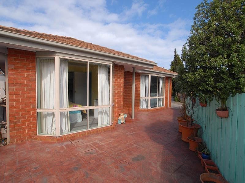 16 Dotterel Court, Chelsea Heights VIC 3196