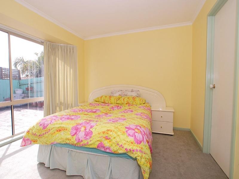 16 Dotterel Court, Chelsea Heights VIC 3196