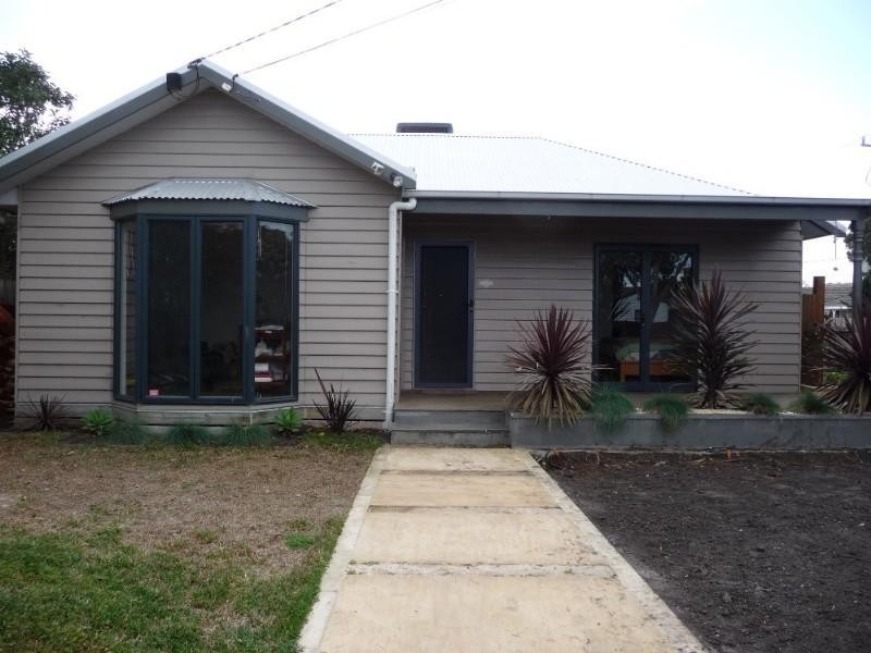 61 Ella Grove, Chelsea VIC 3196