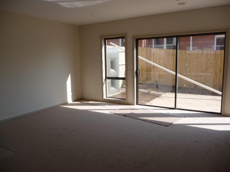 2/555 Station Street, Carrum VIC 3197