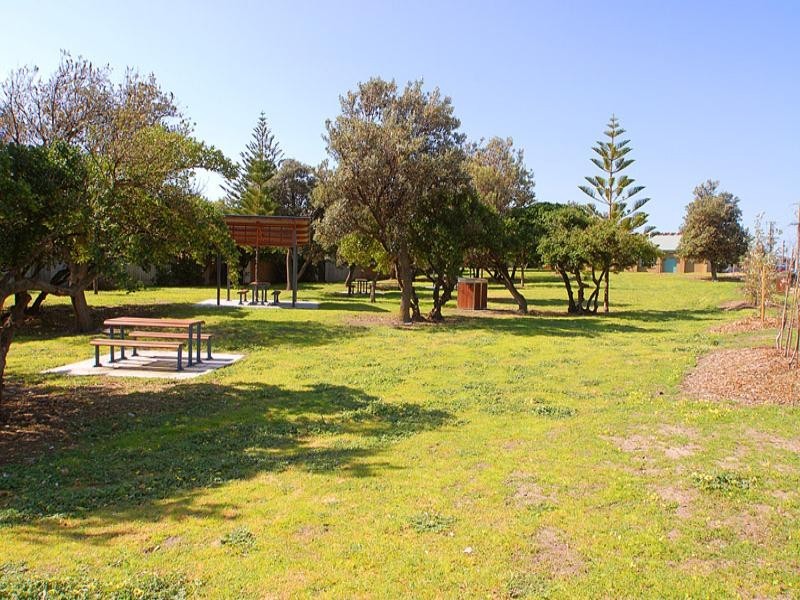 10 Showers Avenue, Chelsea VIC 3196