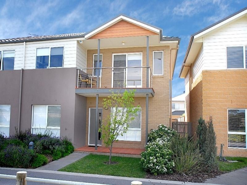 13 Ferrier Grove, Bonbeach VIC 3196