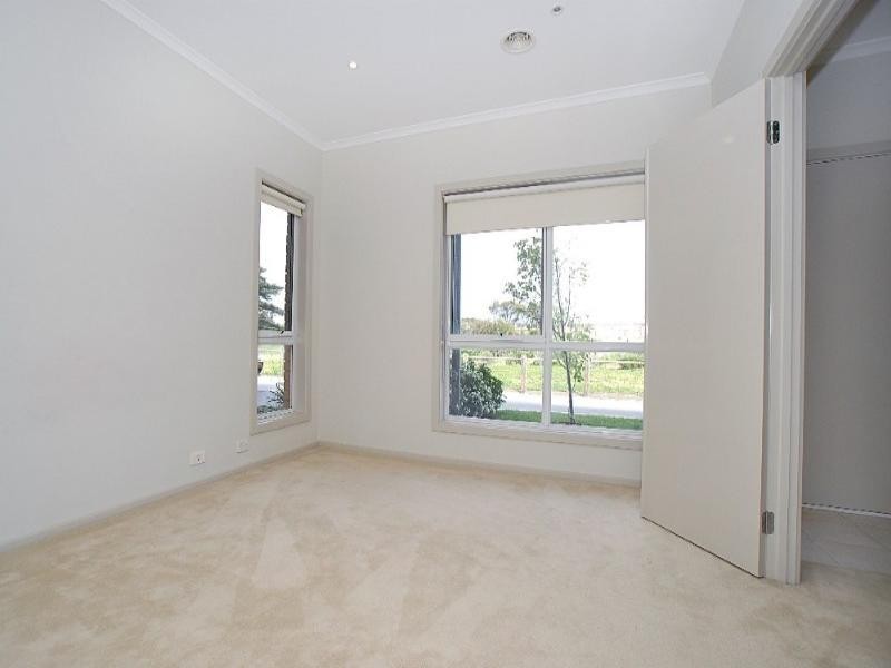 13 Ferrier Grove, Bonbeach VIC 3196