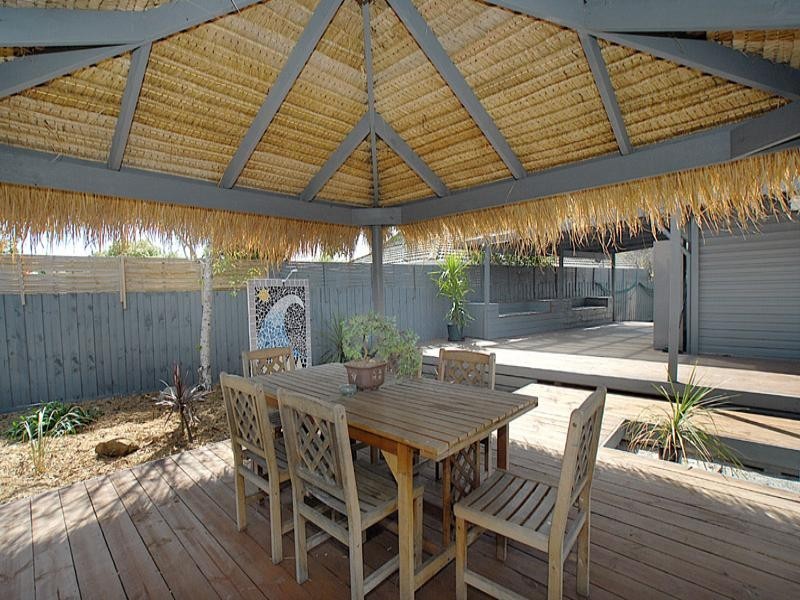 7 Wunalla Road, Seaford VIC 3198