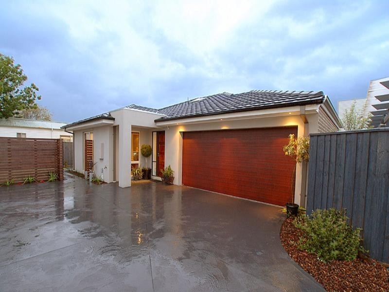 2/25 True Avenue, Carrum VIC 3197