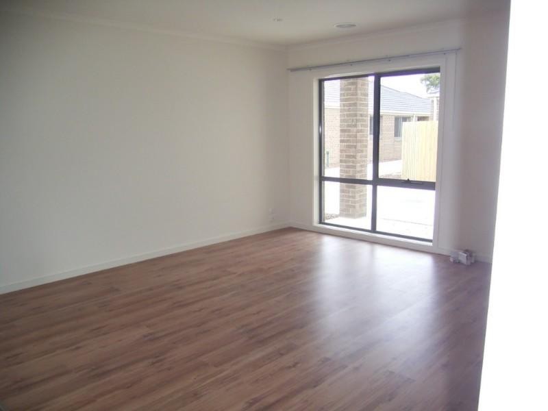 2/25-27 Austin Road, Seaford VIC 3198