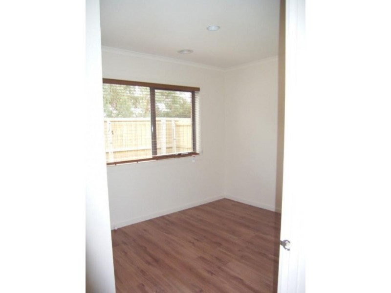 2/25-27 Austin Road, Seaford VIC 3198