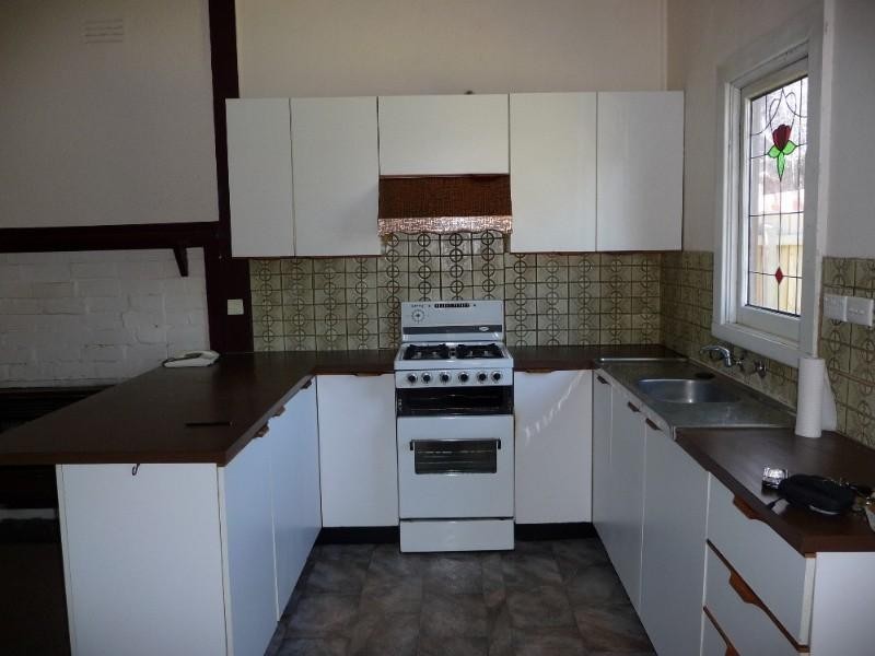 12 Fifth Avenue, Aspendale VIC 3195