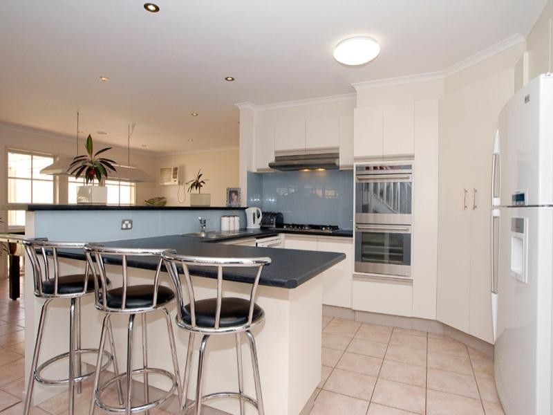 56 Milroy Crescent, Seaford VIC 3198