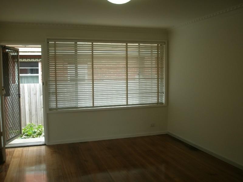 2/5 McLeod Road, Carrum VIC 3197