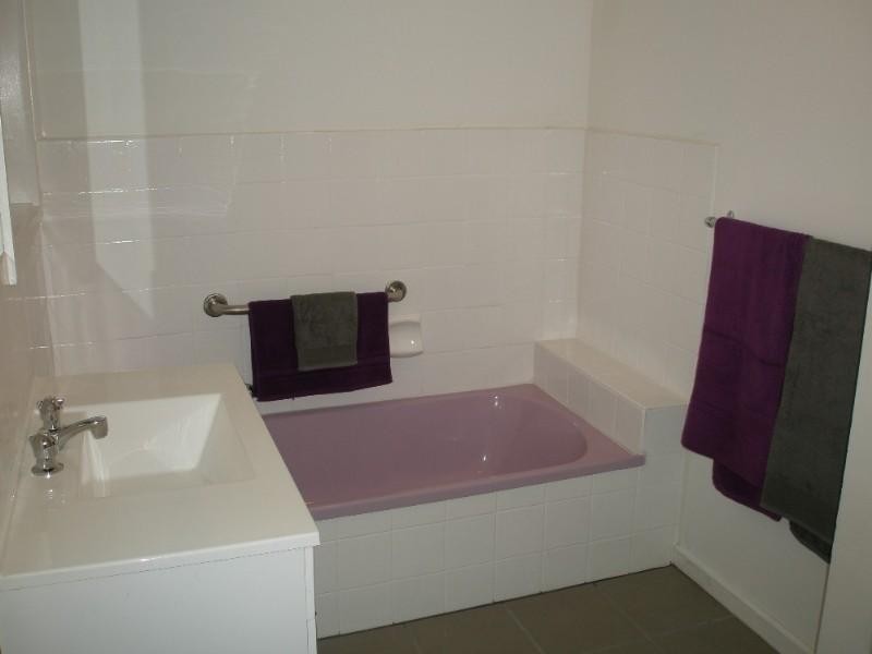 2/5 McLeod Road, Carrum VIC 3197