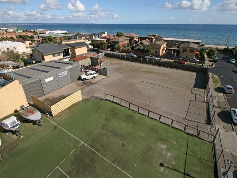4 & 6 Bank Road, Edithvale VIC 3196