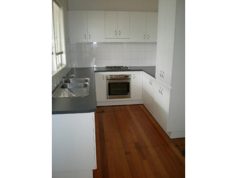 35 Ivan Avenue, Edithvale VIC 3196