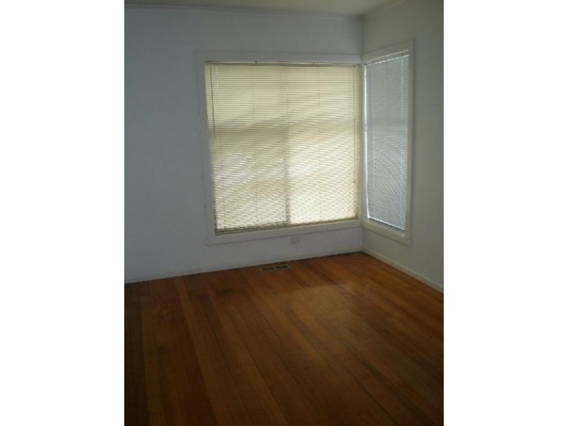 35 Ivan Avenue, Edithvale VIC 3196