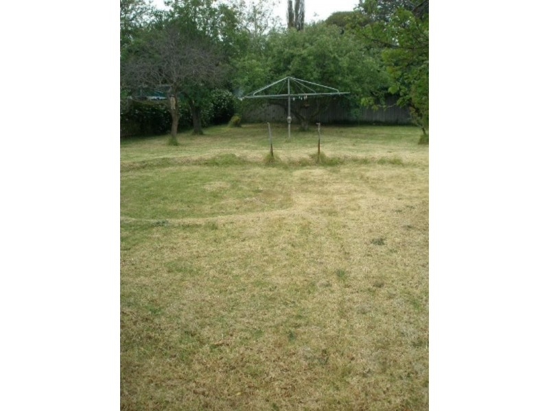 35 Ivan Avenue, Edithvale VIC 3196