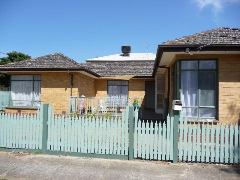 5 Boonong Avenue, Seaford VIC 3198