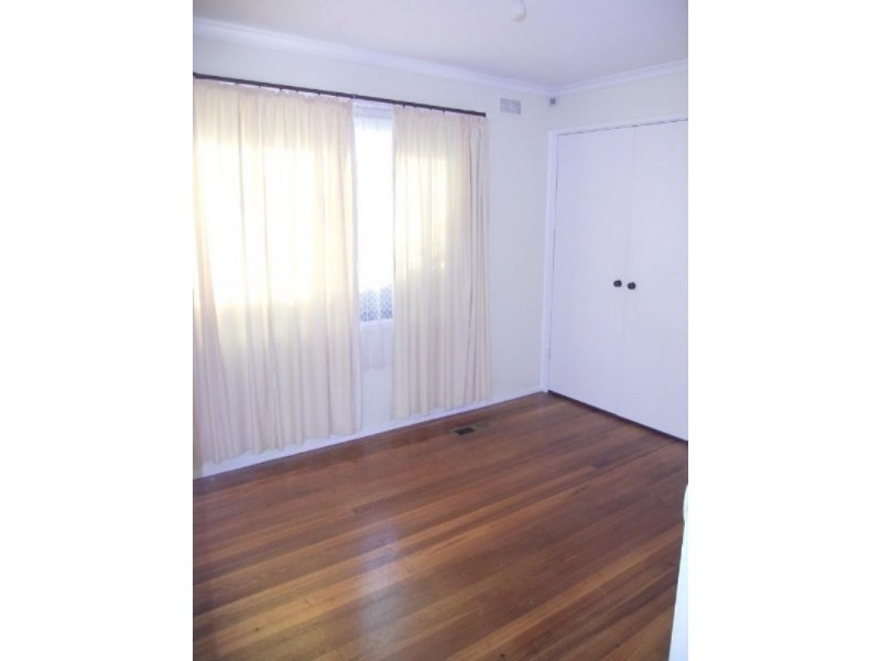 212 Seaford Road, Seaford VIC 3198