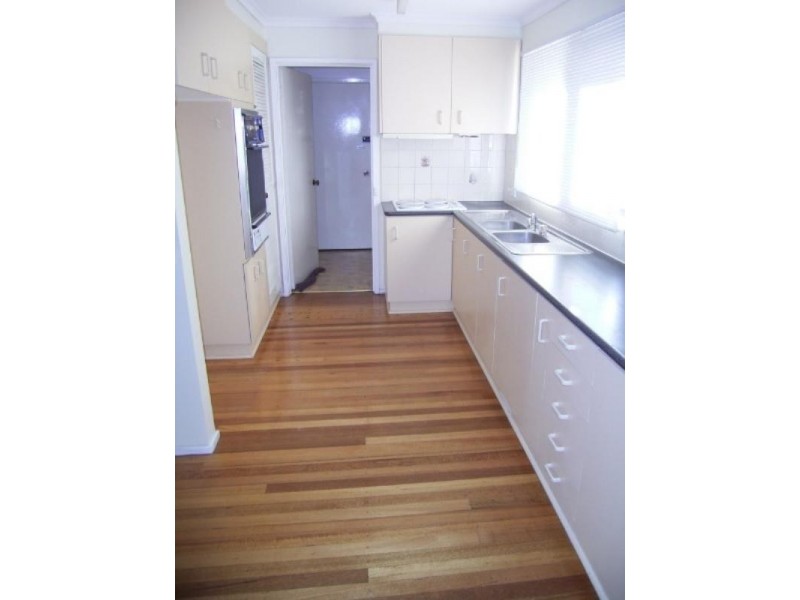 212 Seaford Road, Seaford VIC 3198