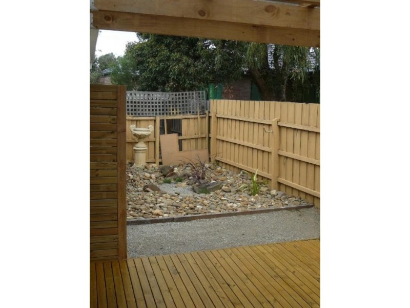 2/1 Golden Avenue, Chelsea VIC 3196