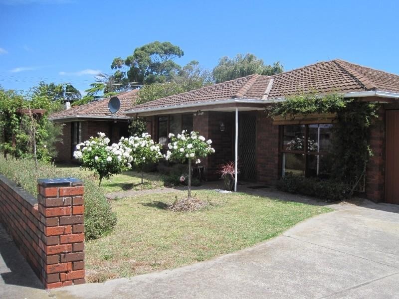 10 Bertrand Road, Chelsea VIC 3196
