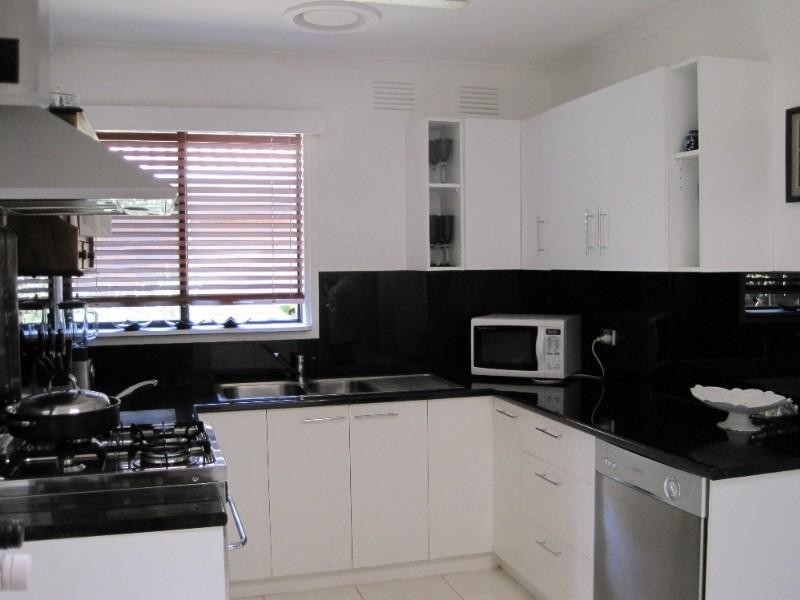 10 Bertrand Road, Chelsea VIC 3196