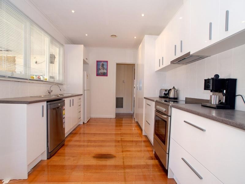 4 Lewellin Grove, Carrum VIC 3197