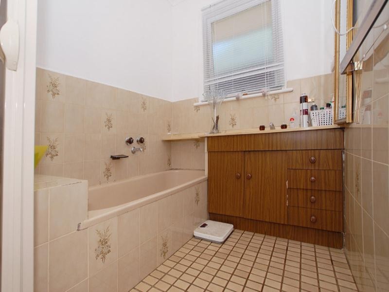 4 Lewellin Grove, Carrum VIC 3197