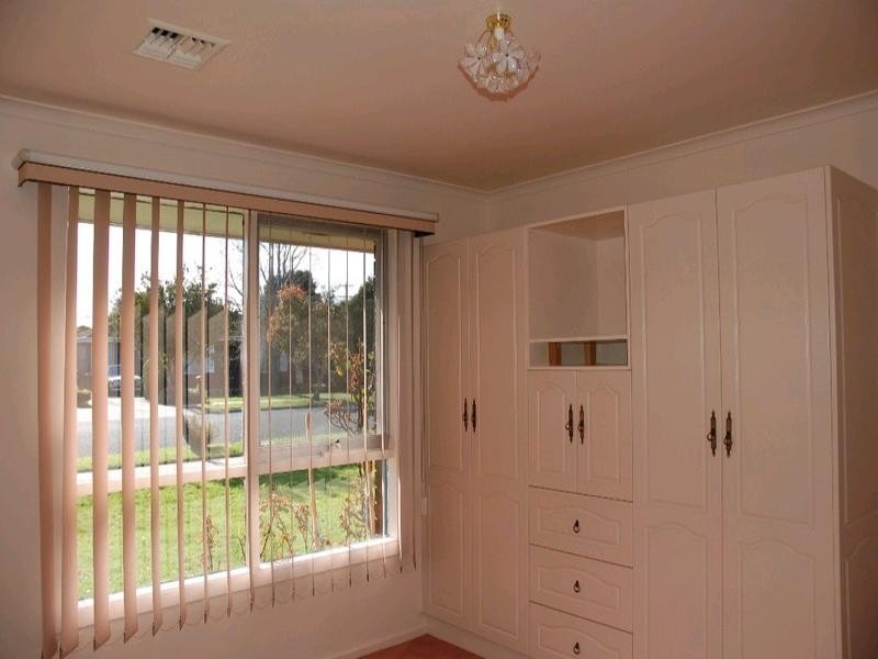 50 Jabiru Drive, Chelsea Heights VIC 3196