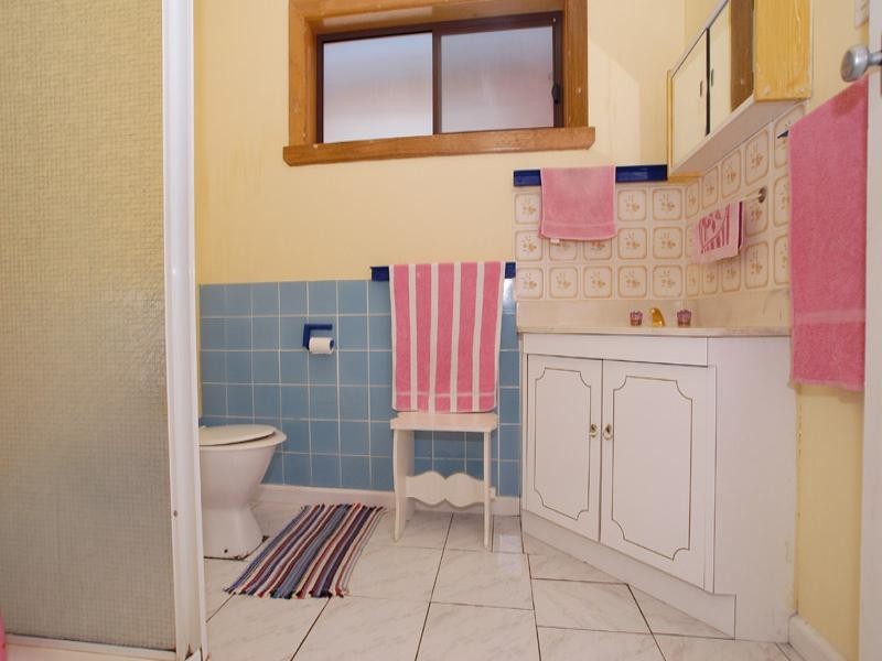 10 Catherine Avenue, Chelsea VIC 3196