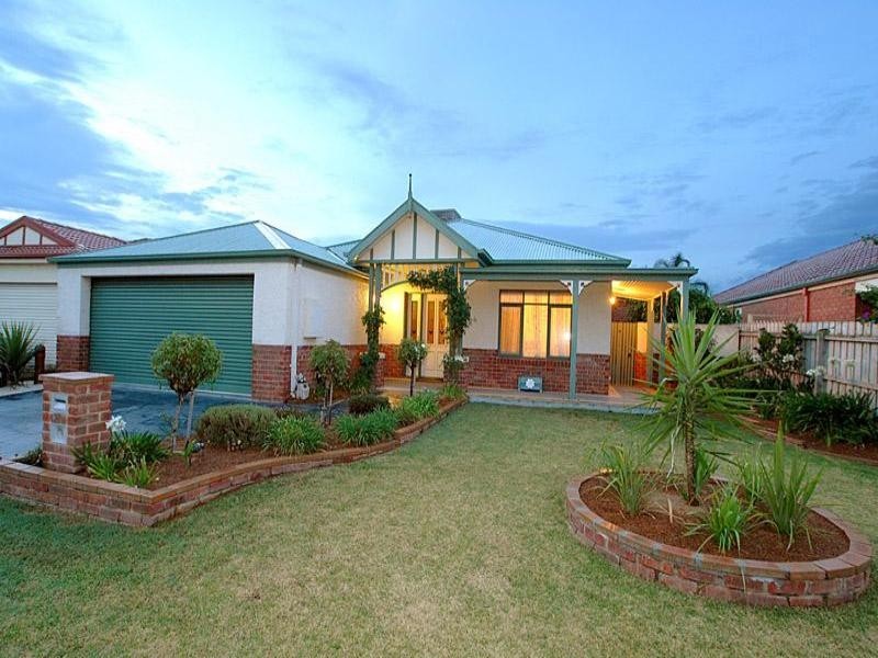 27 Lord Rodney Drive, Patterson Lakes VIC 3197