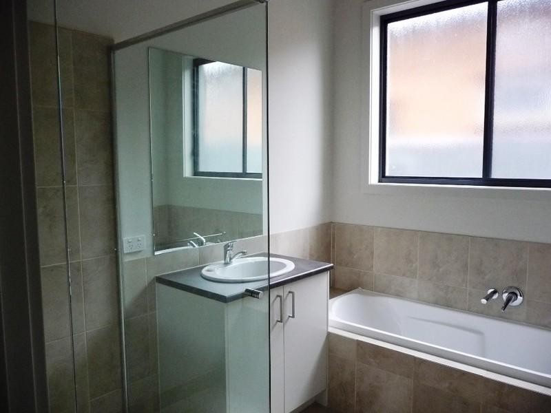 6A Showers Avenue, Chelsea VIC 3196