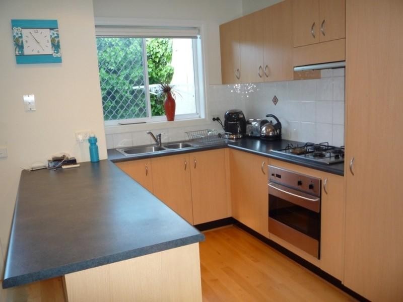 2/37 Royal Road, Bonbeach VIC 3196