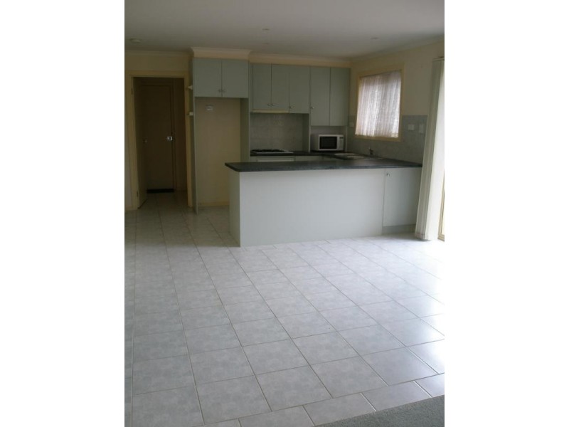 1/11 Arthur Street, Seaford VIC 3198