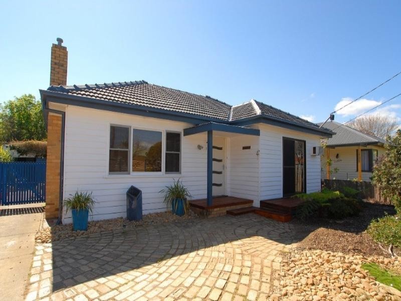 35 Ella Grove, Chelsea VIC 3196