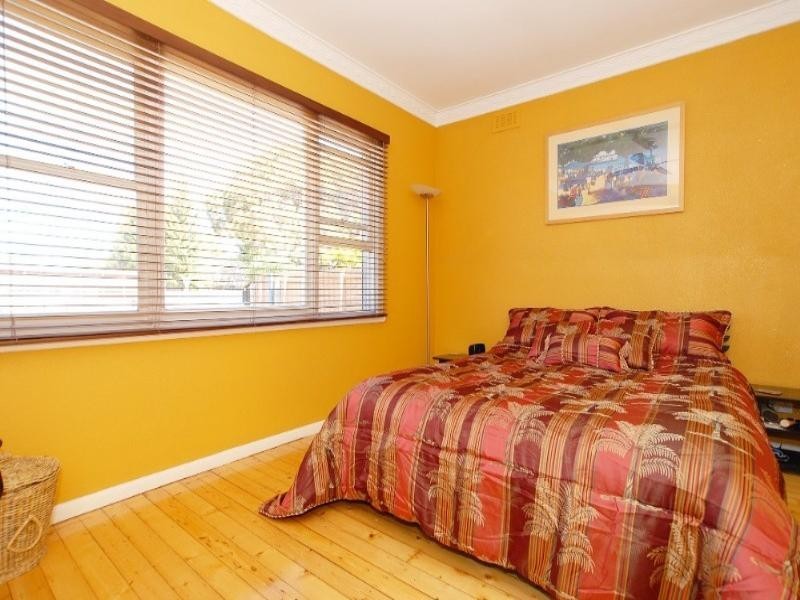 35 Ella Grove, Chelsea VIC 3196