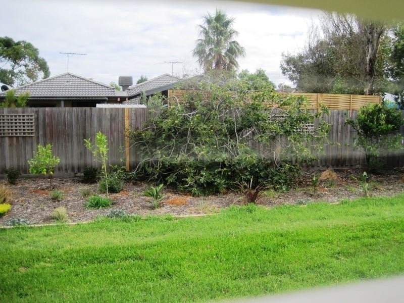 15 Keith Avenue, Edithvale VIC 3196