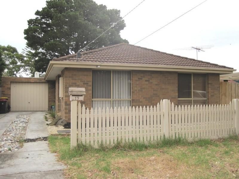 19 Royal Road, Bonbeach VIC 3196