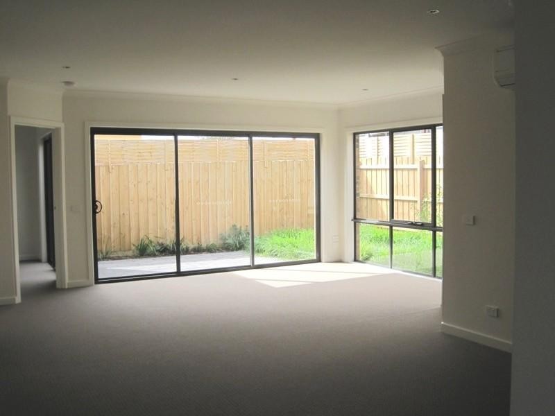 4/3 Albert Street, Mordialloc VIC 3195