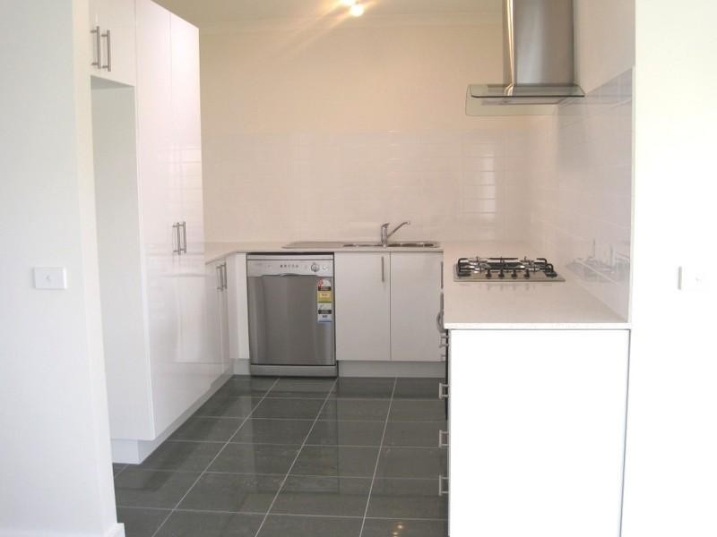 4/3 Albert Street, Mordialloc VIC 3195