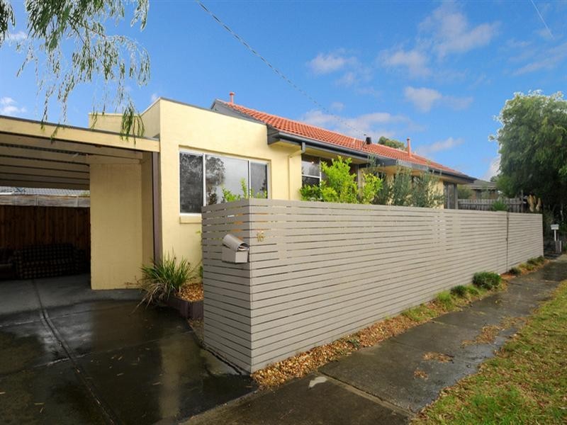 16 Attunga Crescent, Seaford VIC 3198