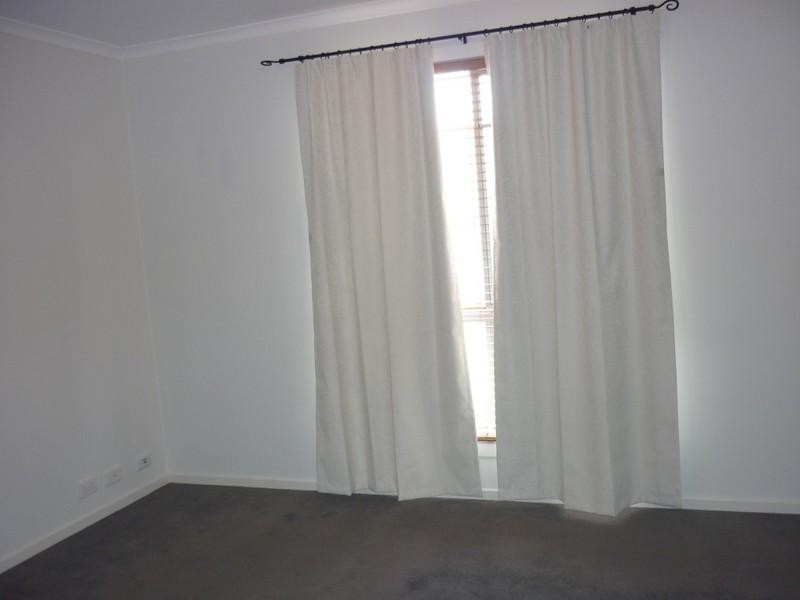 15 Garnet Close, Skye VIC 3977